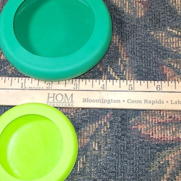 Silicone Food Huggers- Set of 2 - Picture 3 of 4